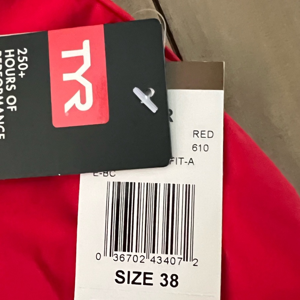 TYR womens Swimsuit, Red, Size 38 - Picture 4 of 4